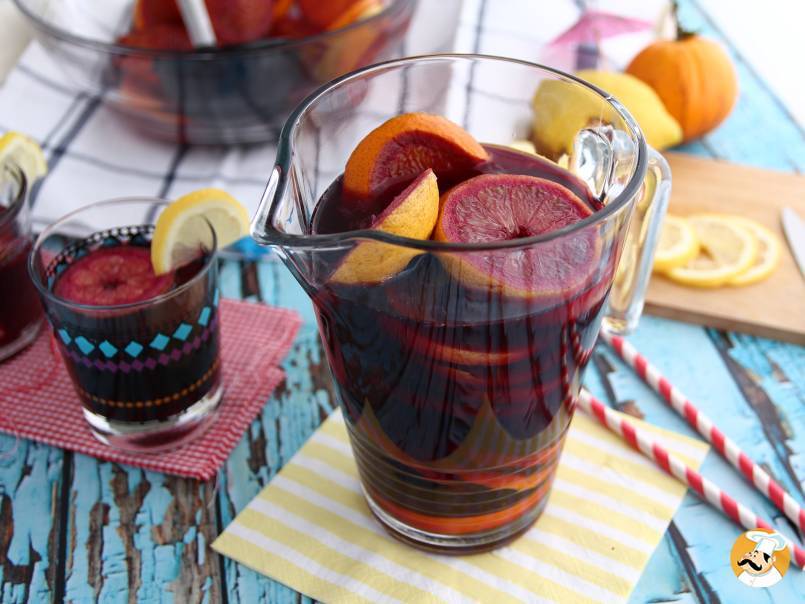 1. Rotwein-Sangria: der unbestrittene Klassiker