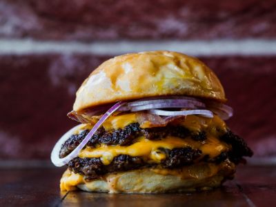 Smash Burger: Viel mehr als eine Modeerscheinung, eine neue Art, Burger zu genießen