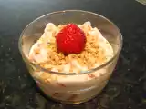 Rezept Erdbeeren in quark ~ joghurtcreme mit cocos ~ crunchy ~ müsli