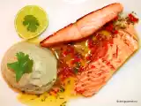 Rezept Gebeizter lachs mit avocado mousse an einer basilikum chili vinaigrette