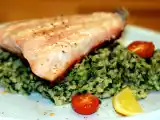 Rezept Gebratener lachs auf spinatbulgur