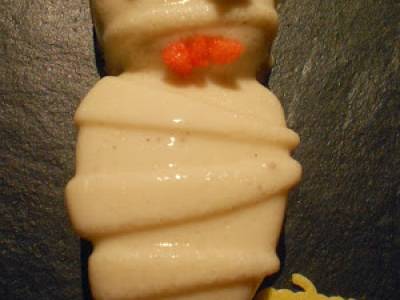 Rezept Halloween ~ mumie aus bayrisch creme