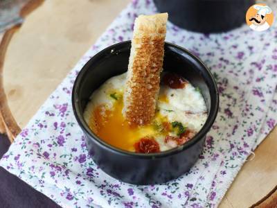 Rezept Oeufs cocotte chèvre et tomates séchées au air fryer!