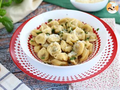 Rezept Tortellinis mit parmesan, schinken und basilikum