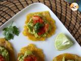 Patacones, kolumbianischer Kochbananentoast mit Guacamole und Tomaten - Zubereitung Schritt 11