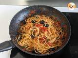 Spaghetti alla puttanesca, ein schneller und schmackhafter erster Gang - Zubereitung Schritt 5