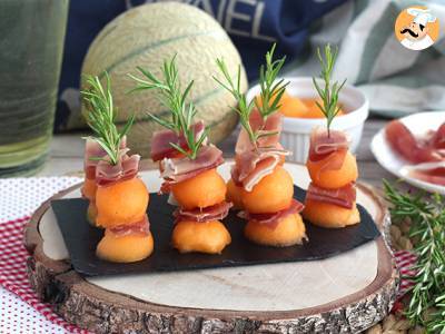 Aperitifspieße Melone, Schinken, Rosmarin