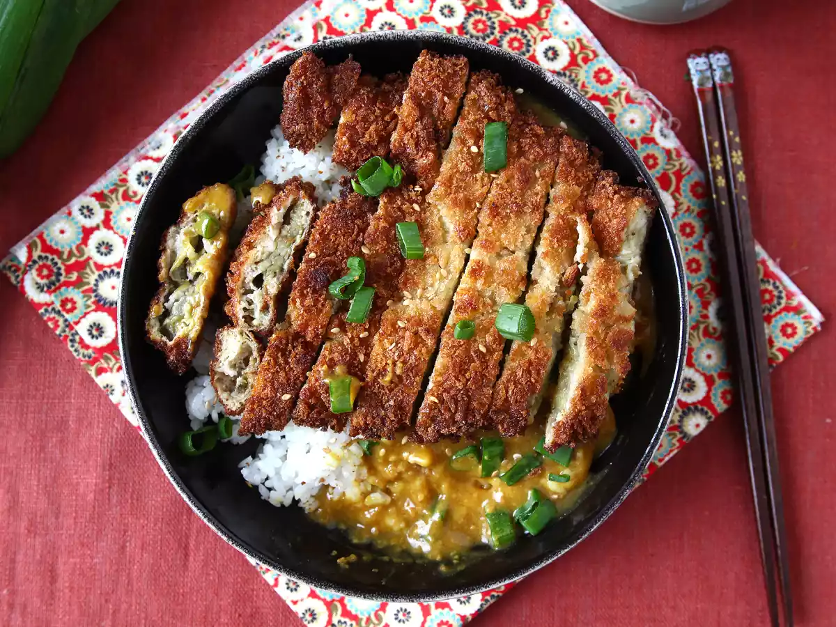 Aubergine mit Paniermehl paniert Panko façon katsu japanisches Curry, aber vegetarisch - foto 2