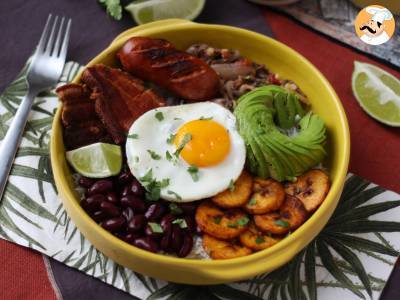 Bandeja Paisa: un plato lleno de color, sabor y tradición - foto 3