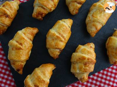 Blätterteigcroissants mit Schinken und Frischkäse - foto 3