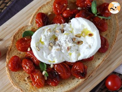 Bruschetta aus gerösteten Tomaten und Burrata - foto 4