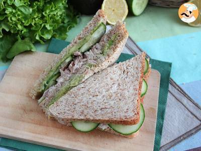 Club-Sandwich mit Thunfisch und Avocado - foto 4