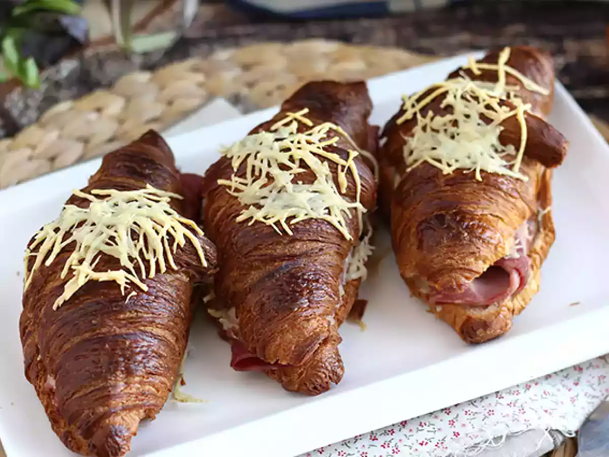 Croissants mit Schinken und Käse - foto 3