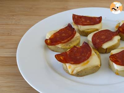 Crostini aus Polenta mit Scamorza-Käse und Peperoni - foto 3