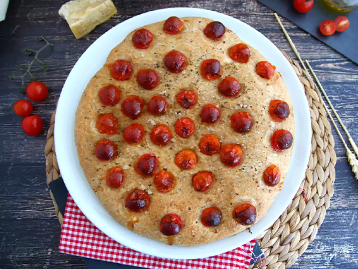 Focaccia mit Kirschtomaten - foto 5