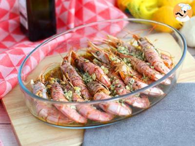 Gebackene Gambas mit Knoblauch und Kräutern