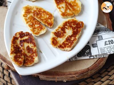 Gebackener Halloumi in der Pfanne als süß-salzige Version mit Honig und Rosmarin - foto 2