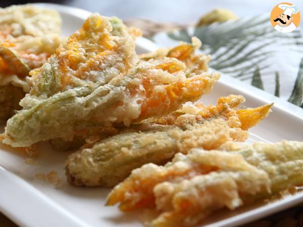 Gebratene Zucchiniblüten, das Rezept für Teig mit Sprudelwasser - foto 6