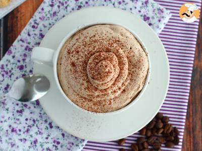 Gefrorener Cappuccino, ein köstliches Dessert aus Kaffee - foto 2