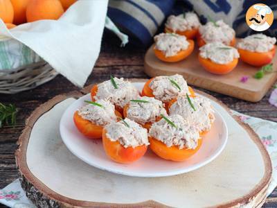 Gefüllte Aprikosen mit Thunfisch und Rosmarin