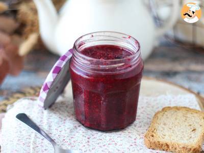 Gesunde Marmelade mit Beeren und Chiasamen