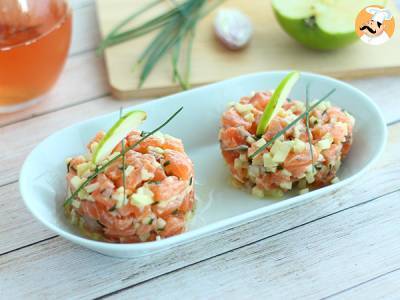 Gut gekühltes Tartar mit Lachs und grünem Apfel