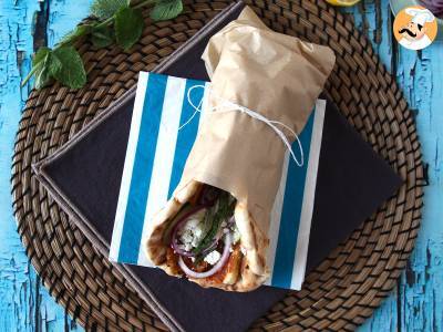 Gyros mit Halloumi, das griechische Sandwich in einer vegetarischen Version! - foto 2