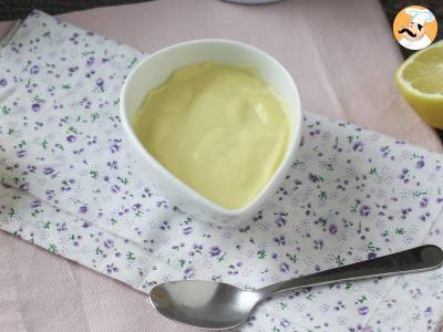 Hausgemachte Mayonnaise mit Olivenöl