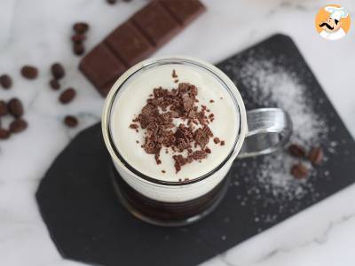 Irish Coffee (Kaffee mit Whisky und Schlagsahne) - foto 2