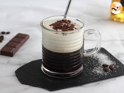 Irish Coffee (Kaffee mit Whisky und Schlagsahne) - foto 4