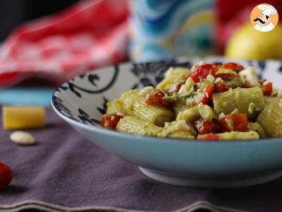 Kalte Nudeln mit Avocadocreme, Mandeln und Kirschtomaten: vegetarisch und sehr lecker! - foto 3