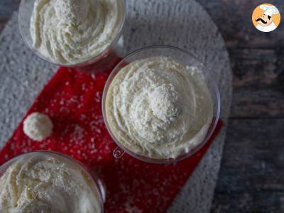 Kokosnussgläser nach Raffaello-Art ohne Backen - ein märchenhaftes Dessert in einer Schneekugel - foto 4