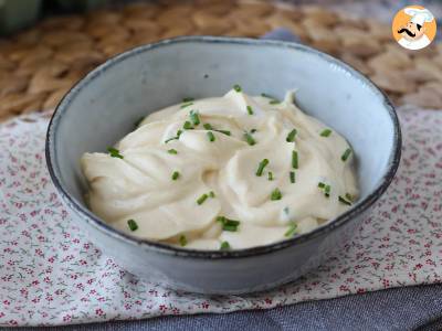 Leichte Mayonnaise mit hartgekochten Eiern und ohne Öl! Perfekt, wenn man keine rohen Eier essen kann.