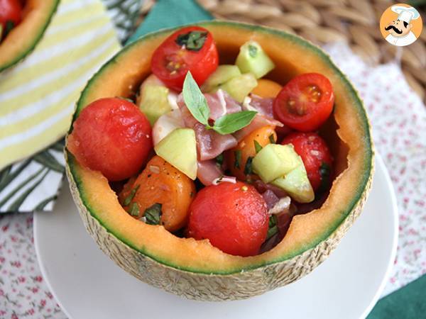 Melonensalat auf Melone