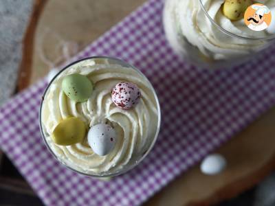 Ostergläser mit Brownie und Schlagsahne - foto 3