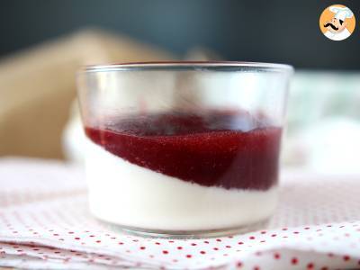 Panna cotta mit Beerencoulis - foto 2