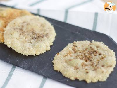 Parmesanchips mit Kräutern und Gewürzen