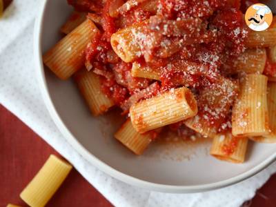 Pasta all'amatriciana, das traditionelle Rezept Schritt für Schritt erklärt - foto 4