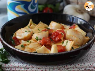 Pasta mit Jakobsmuscheln, ein eleganter erster Gang mit Meeresfrüchten - foto 2