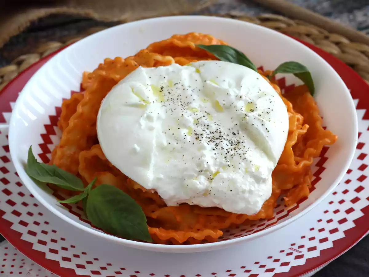 Pesto auf kalabresische Art mit cremiger Burrata - foto 6