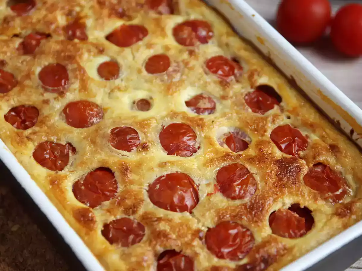 Pikante Clafoutis mit Kirschtomaten und Thunfisch - foto 2