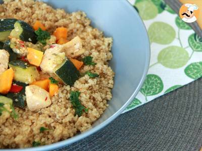 Quinoa mit Gemüse und Huhn - foto 2