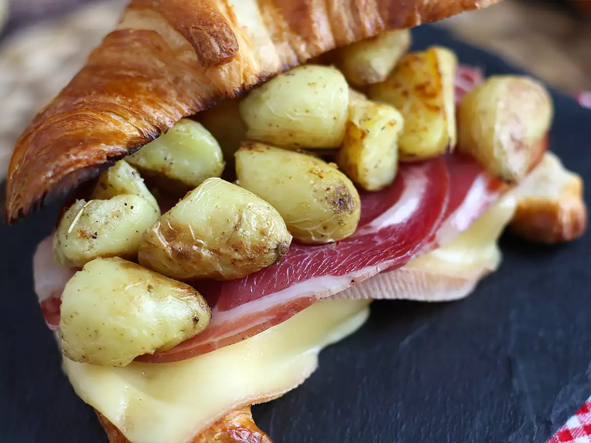 Raclette-Croissant-Sandwich für einen gelungenen Gourmet-Brunch! - foto 3