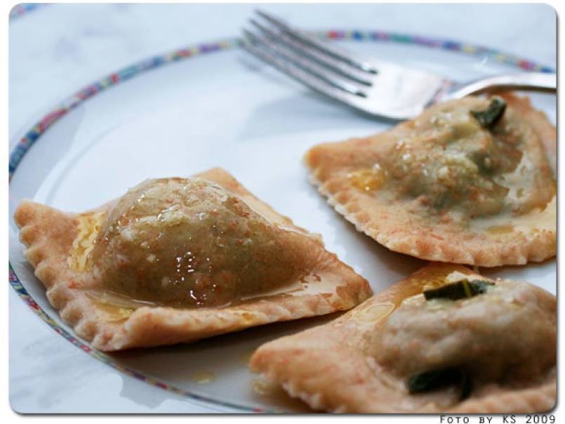 Ravioli mit Ricotta-Spinat-Füllung