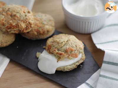 Scones mit Räucherlachs und Dill