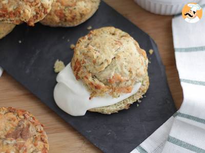 Scones mit Räucherlachs und Dill - foto 2