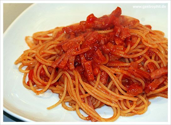 Spaghetti bzw. pasta in chorizo-tomaten-sugo ? italien und spanien ...