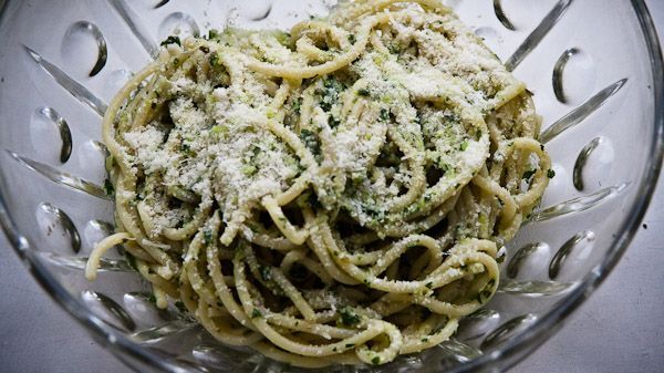 Spaghetti con prezzemolo e aceto balsamico - Rezept Petitchef