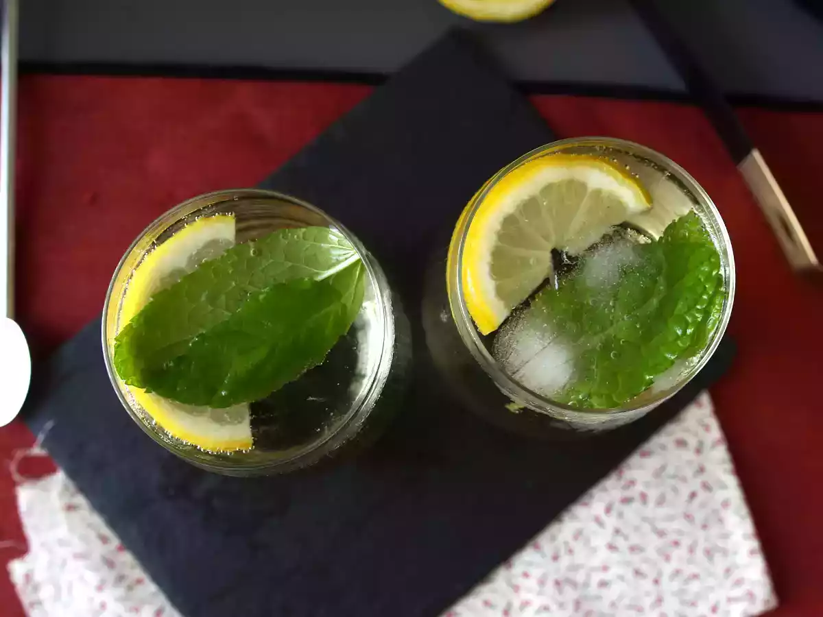Spritz St-Germain mit Holunderblütenlikör, dem ultrafrischen Cocktail für den Sommer - foto 6
