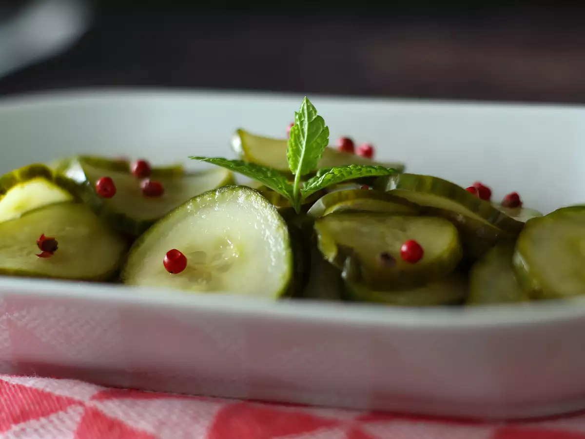 Süß-saure Gurken: eine schnelle und schmackhafte Beilage für den Sommer! - foto 2